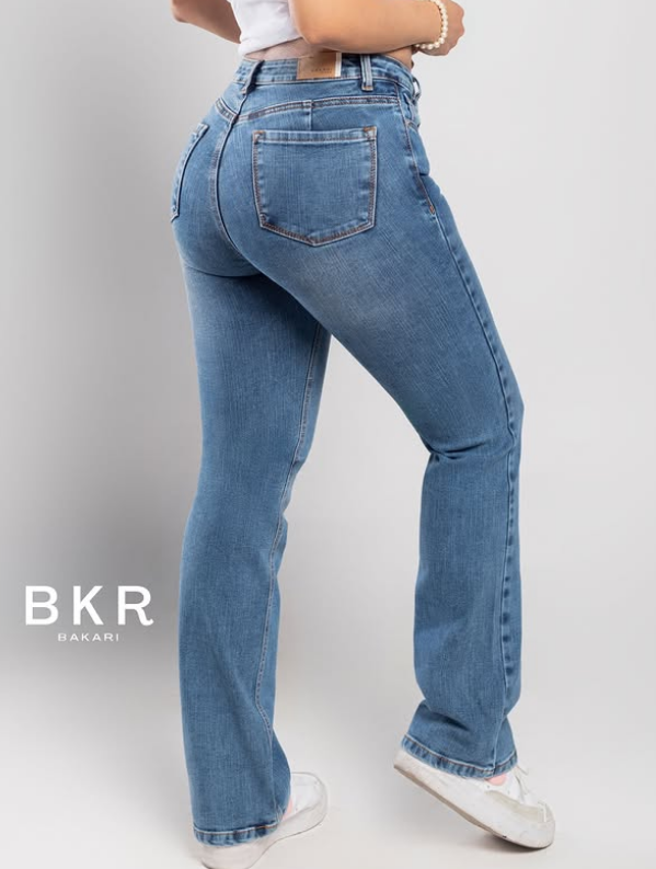 Straight Fit 1